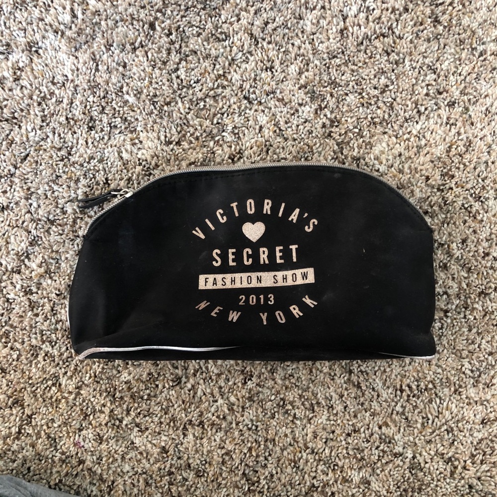 VS Make up Bag